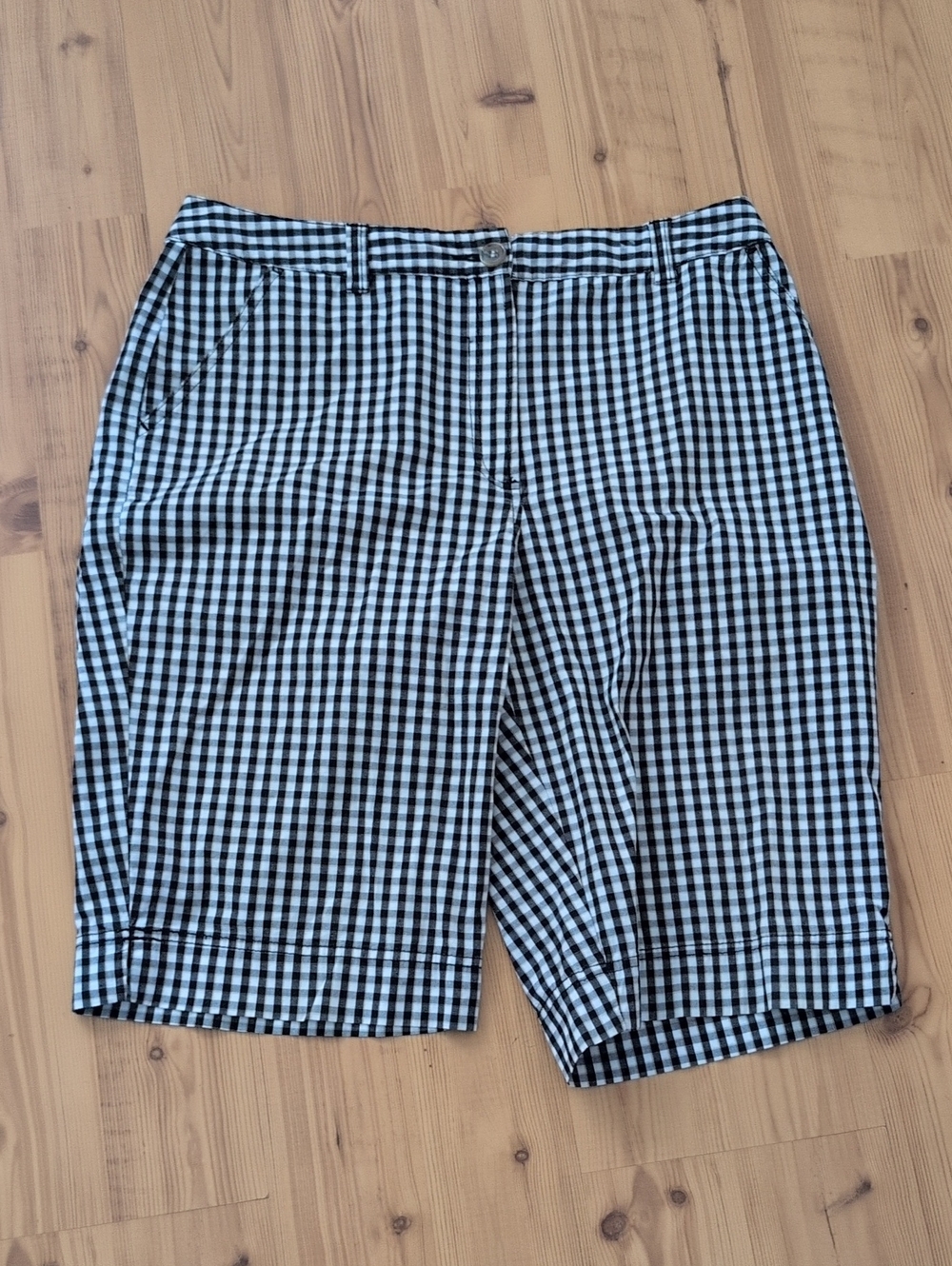 Kim Rogers Black & White Gingham Women's Shorts